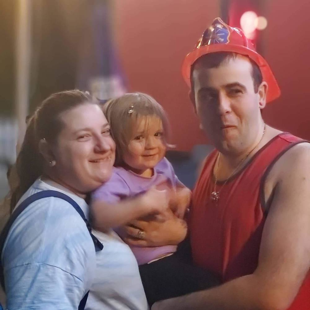 Meet your Posher, Larissa